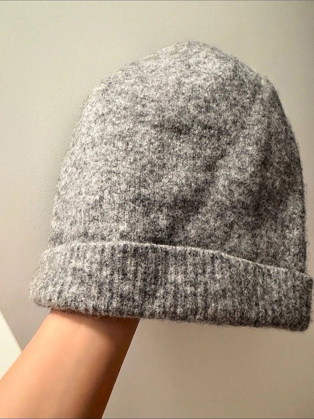 Ribbed Beanie in Gray Like New